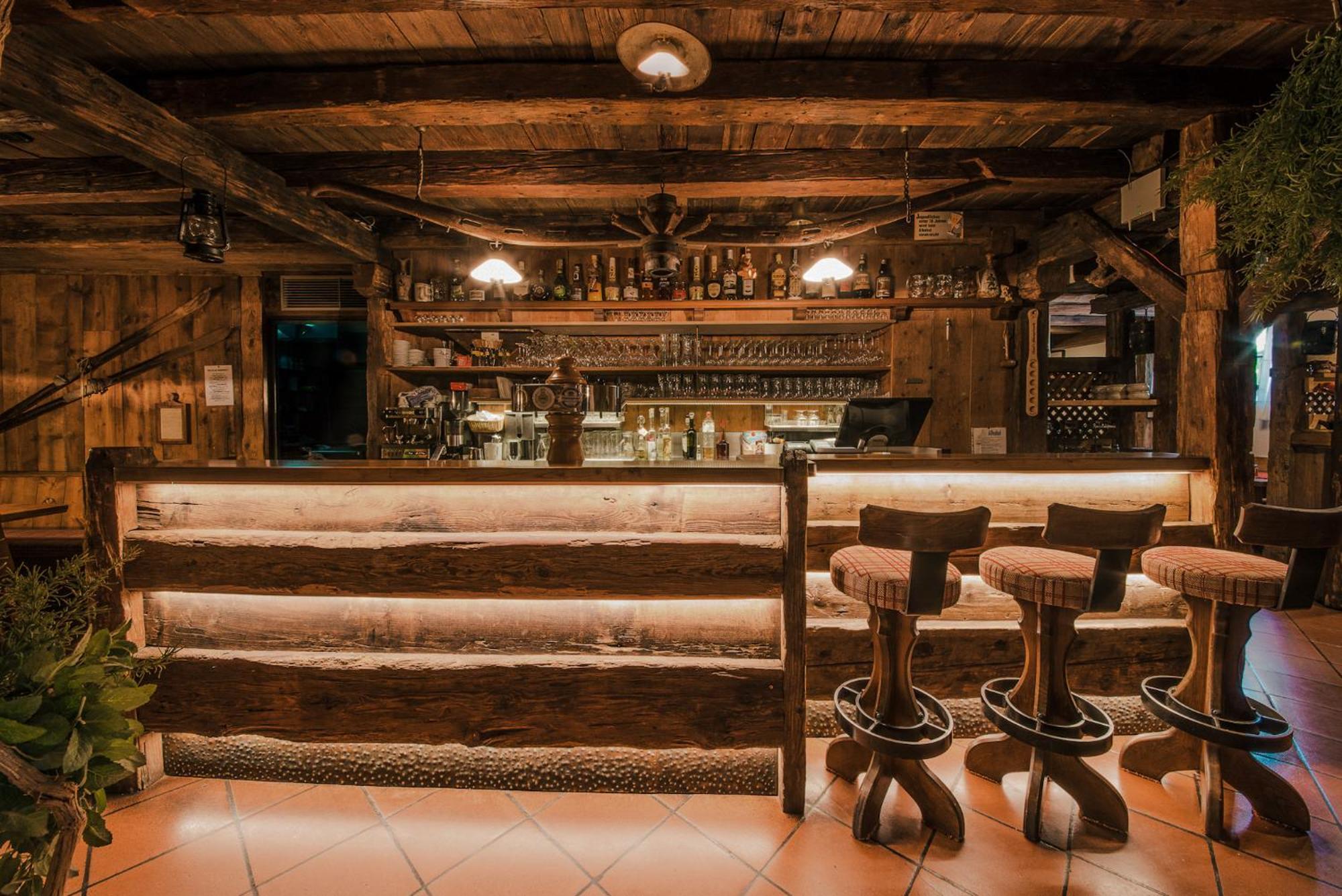 Oberwirtshof Hotel Rifiano Luaran gambar