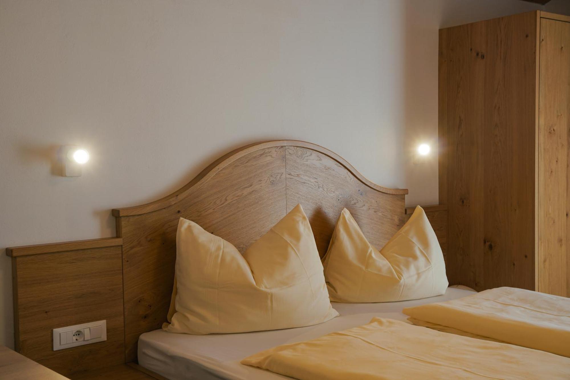 Oberwirtshof Hotel Rifiano Luaran gambar